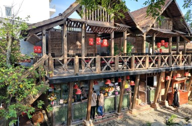 Mặt Sảnh Nhà Xưa