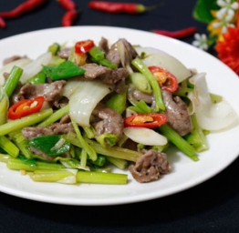Bò Xào Hành Tây